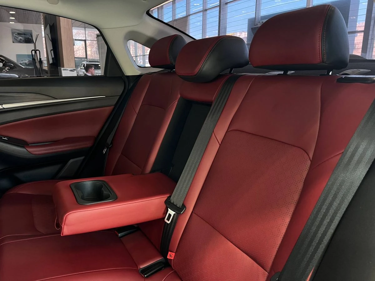 Changan Eado Plus, 2024г, передний привод, робот