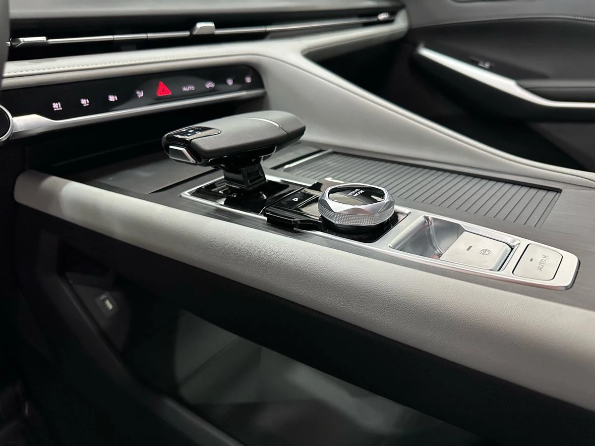 Changan , 2024г., передний привод, автомат