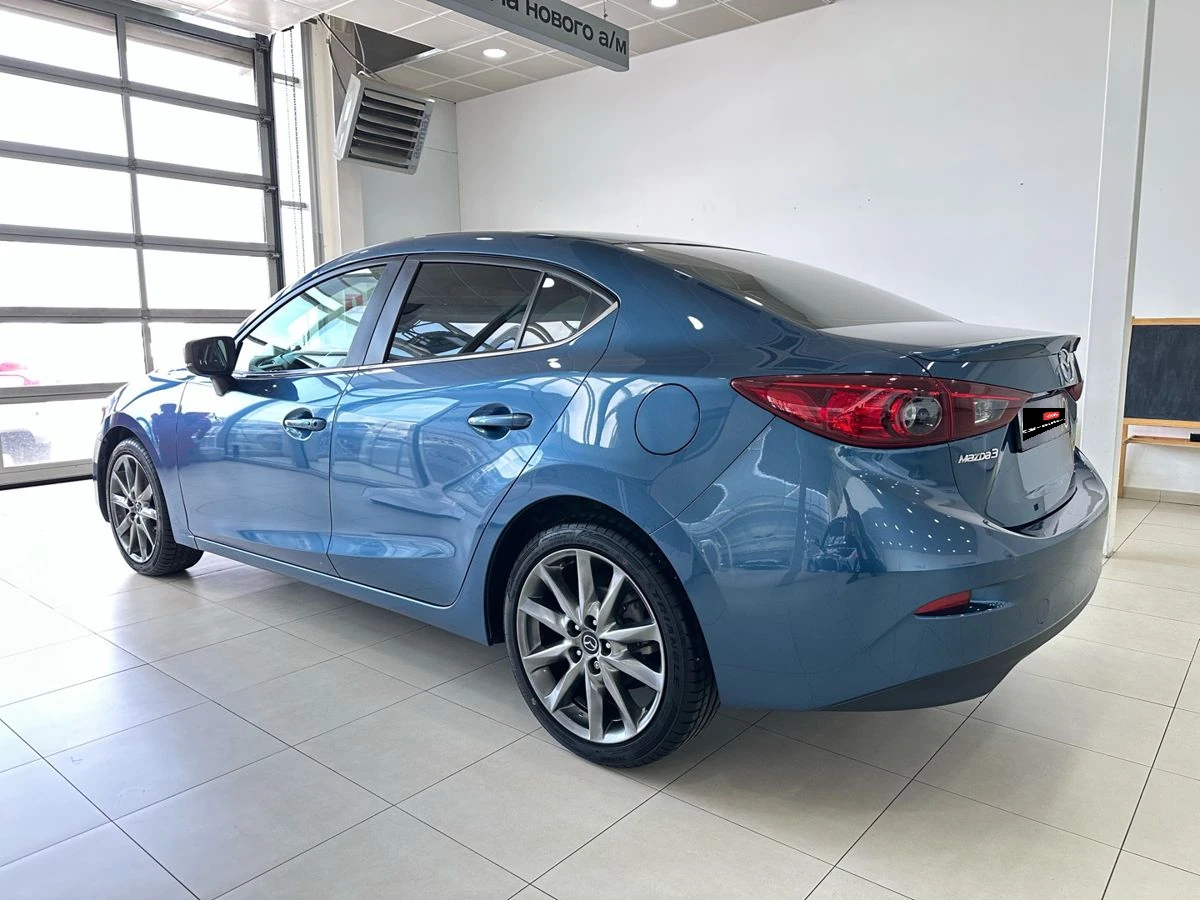 Mazda 3, 2017г, передний привод, автомат