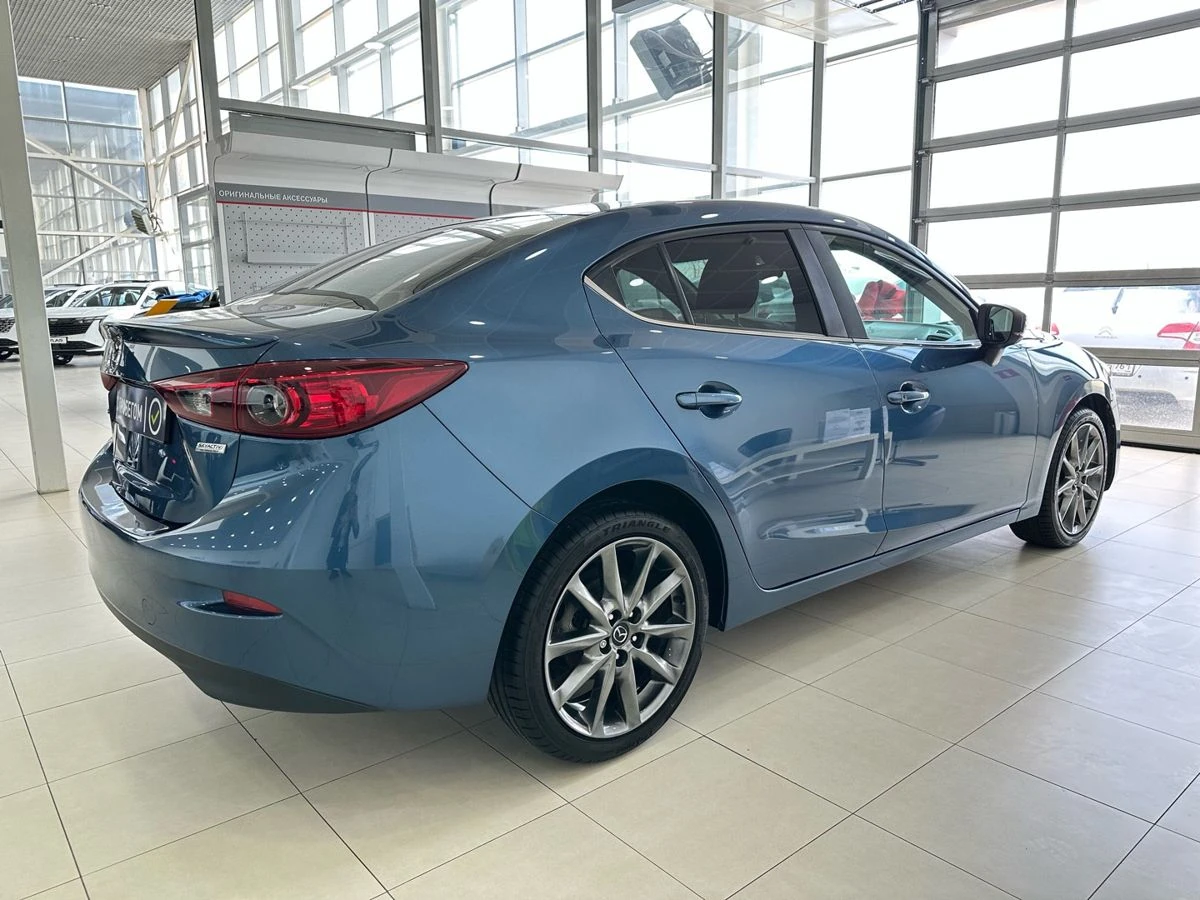 Mazda 3, 2017г, передний привод, автомат