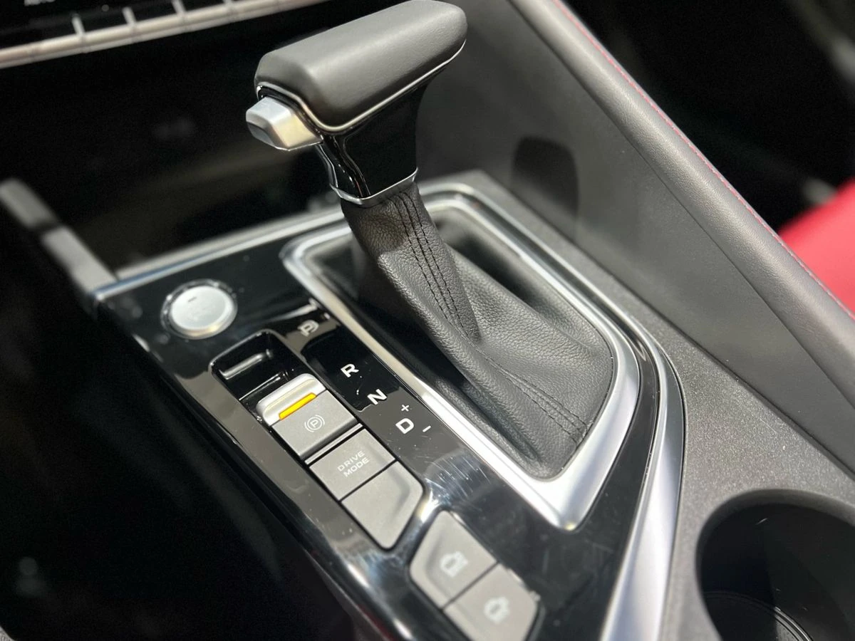 Changan Eado Plus, 2024г, передний привод, робот