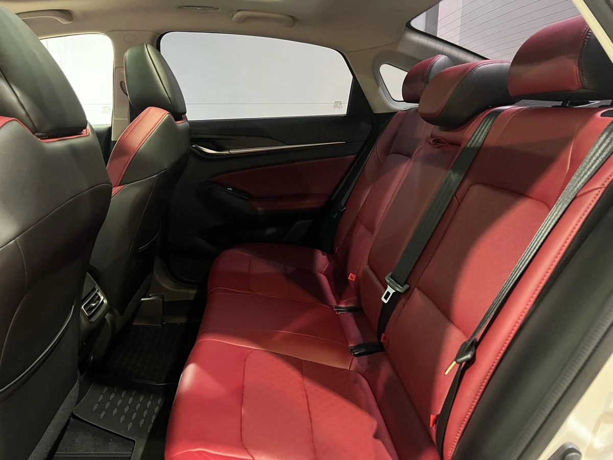 Changan Eado Plus, 2024г, передний привод, робот