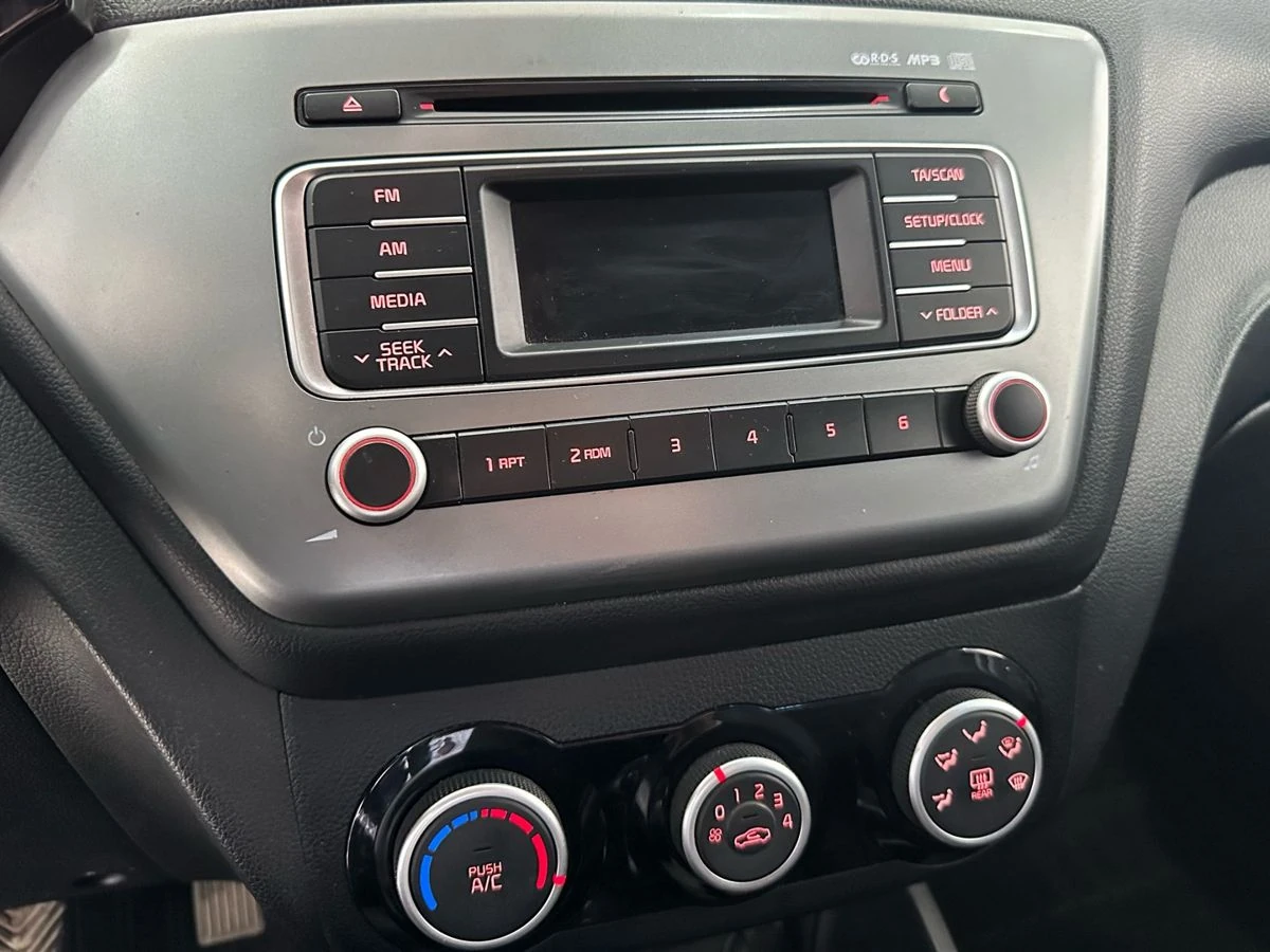 Kia Rio, 2016г, передний привод, механика