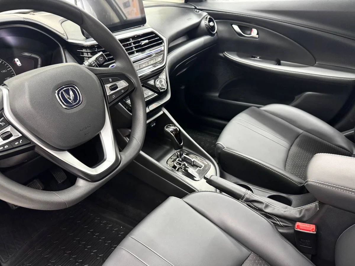 Changan Alsvin, 2023г, передний привод, робот