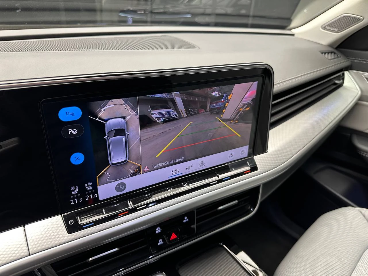 Volkswagen Tavendor, 2026г, полный привод, робот