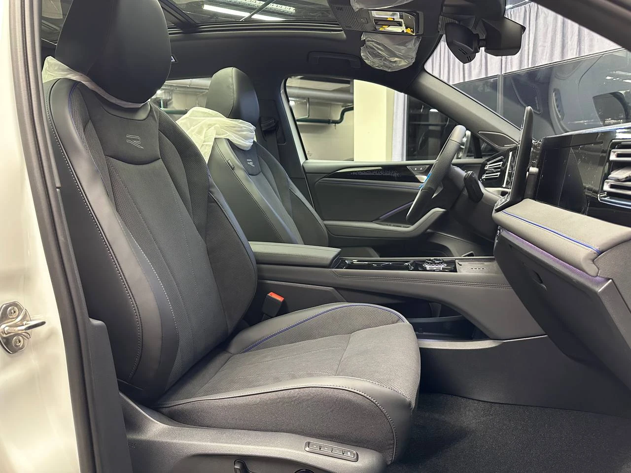 Volkswagen Tiguan, 2026г, полный привод, робот