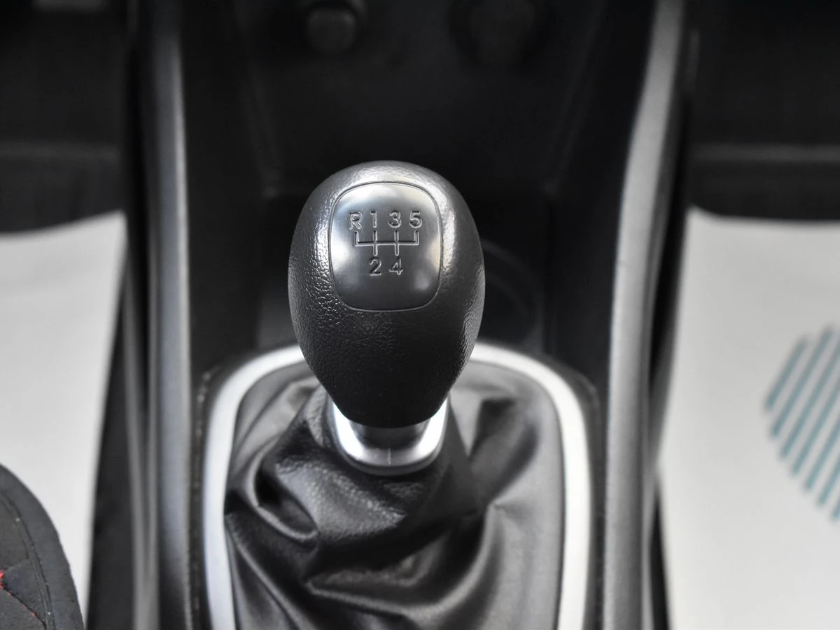 Kia Rio, 2015г, передний привод, механика