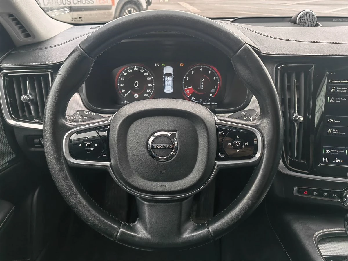 Volvo S90, 2017г, передний привод, автомат