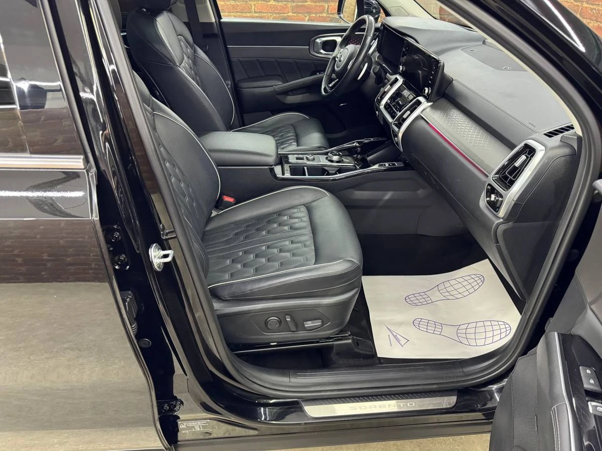 Kia Sorento, 2021г, полный привод, автомат