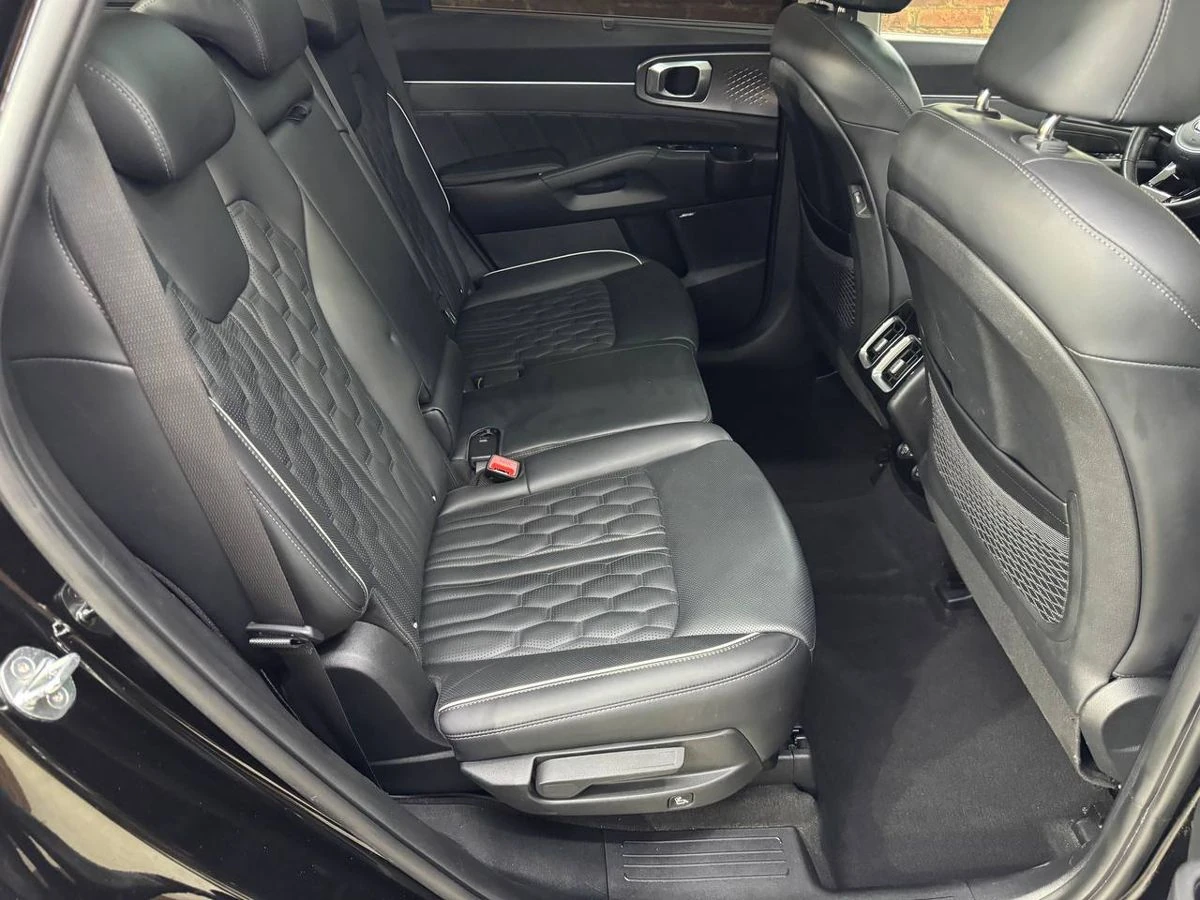 Kia Sorento, 2021г, полный привод, автомат