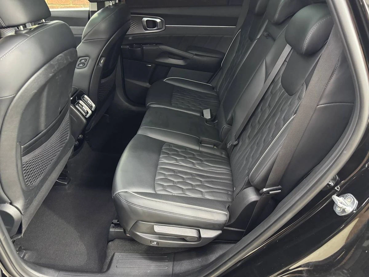 Kia Sorento, 2021г, полный привод, автомат