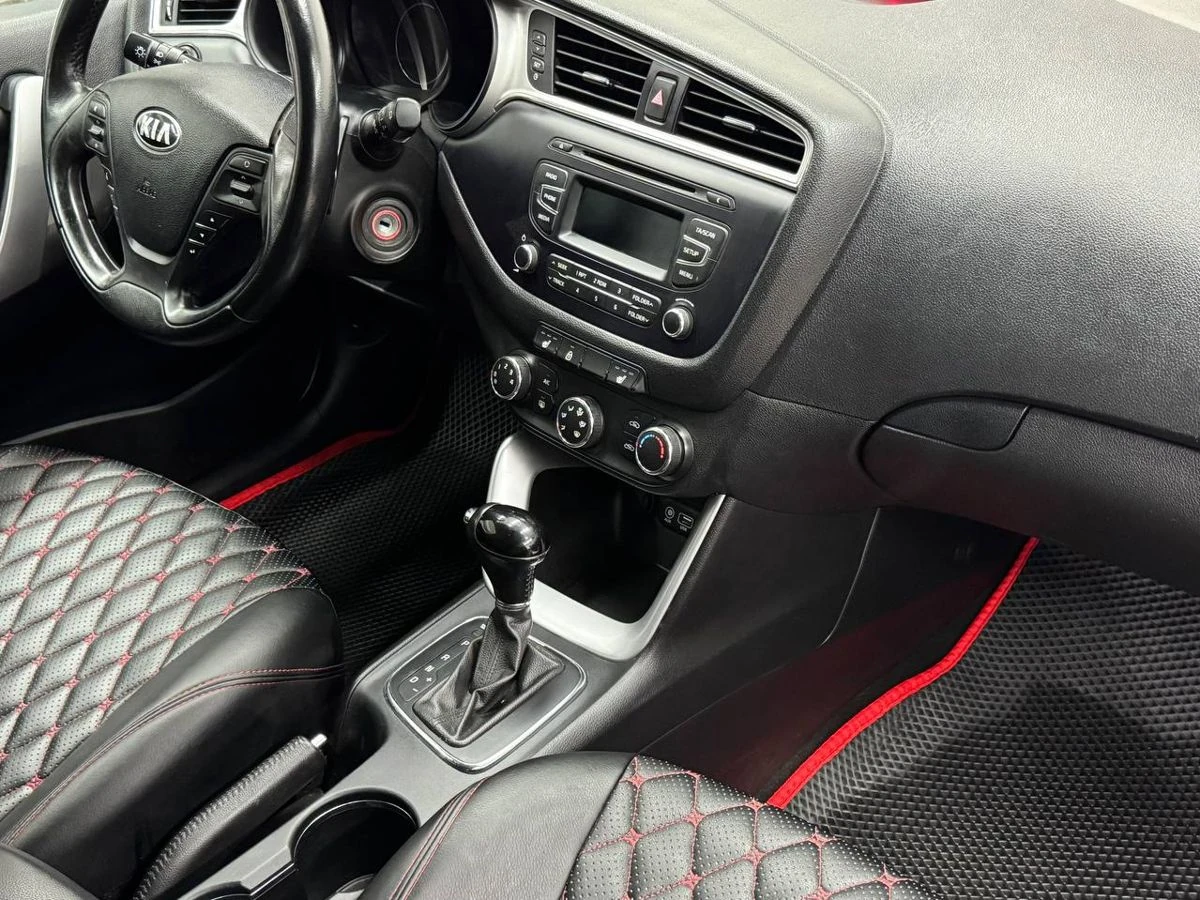 Kia Ceed, 2018г, передний привод, автомат