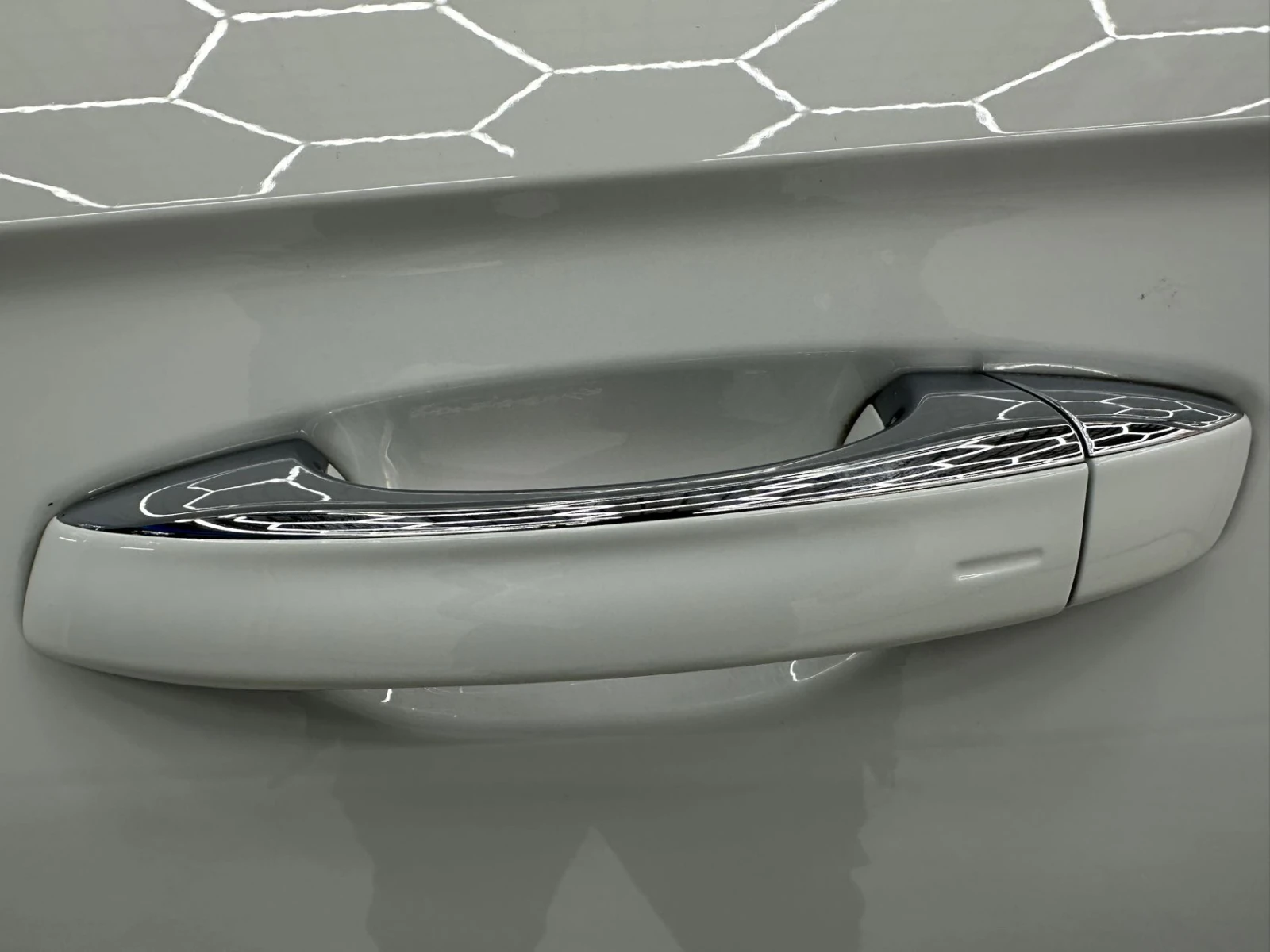 Volkswagen T-Roc, 2023г, передний привод, робот