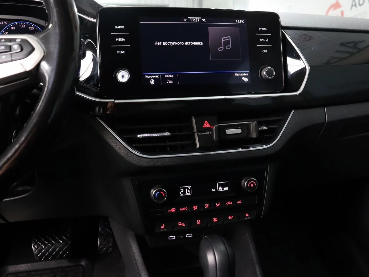 Volkswagen Polo, 2020г, передний привод, робот