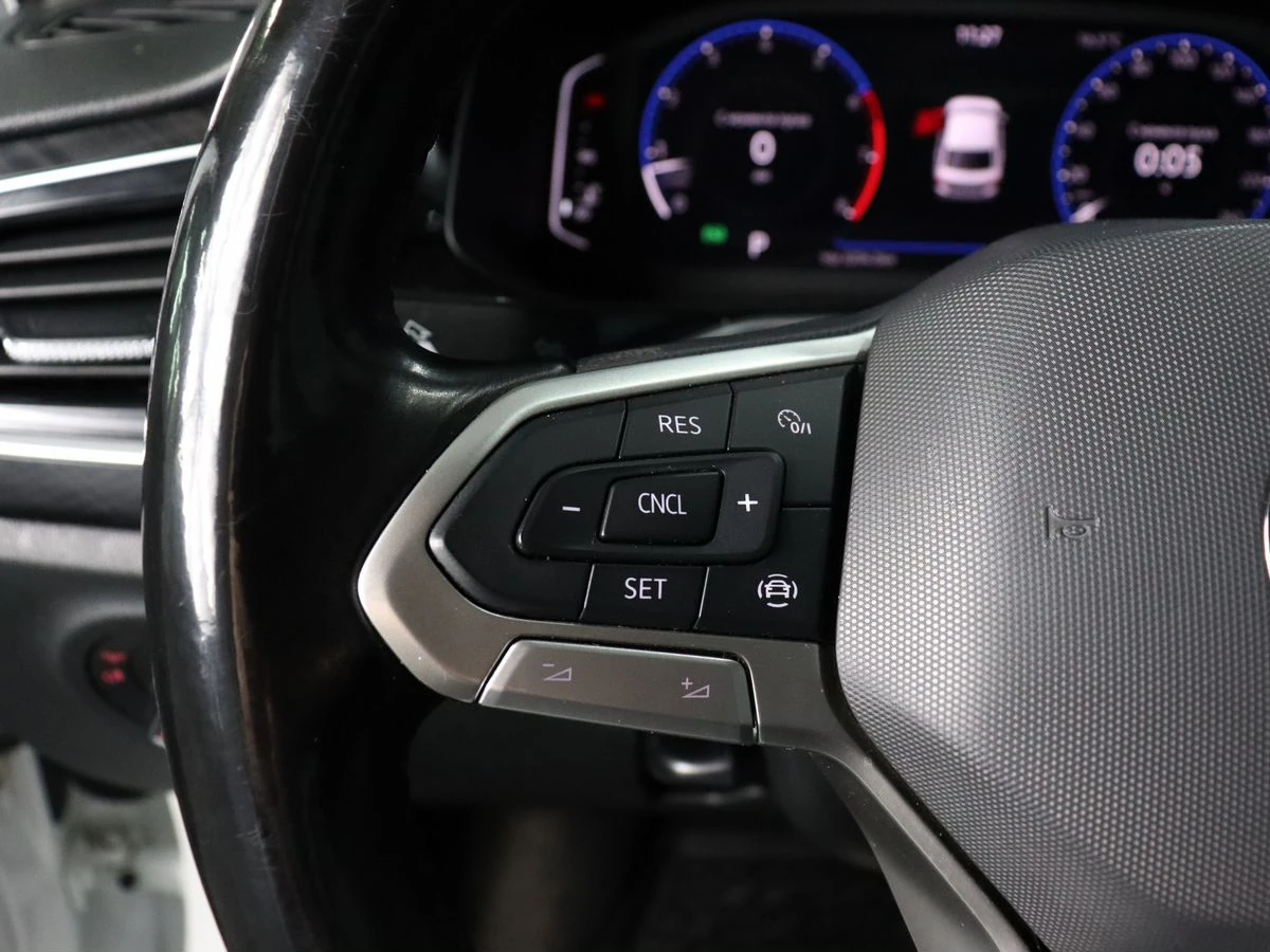 Volkswagen Polo, 2020г, передний привод, робот