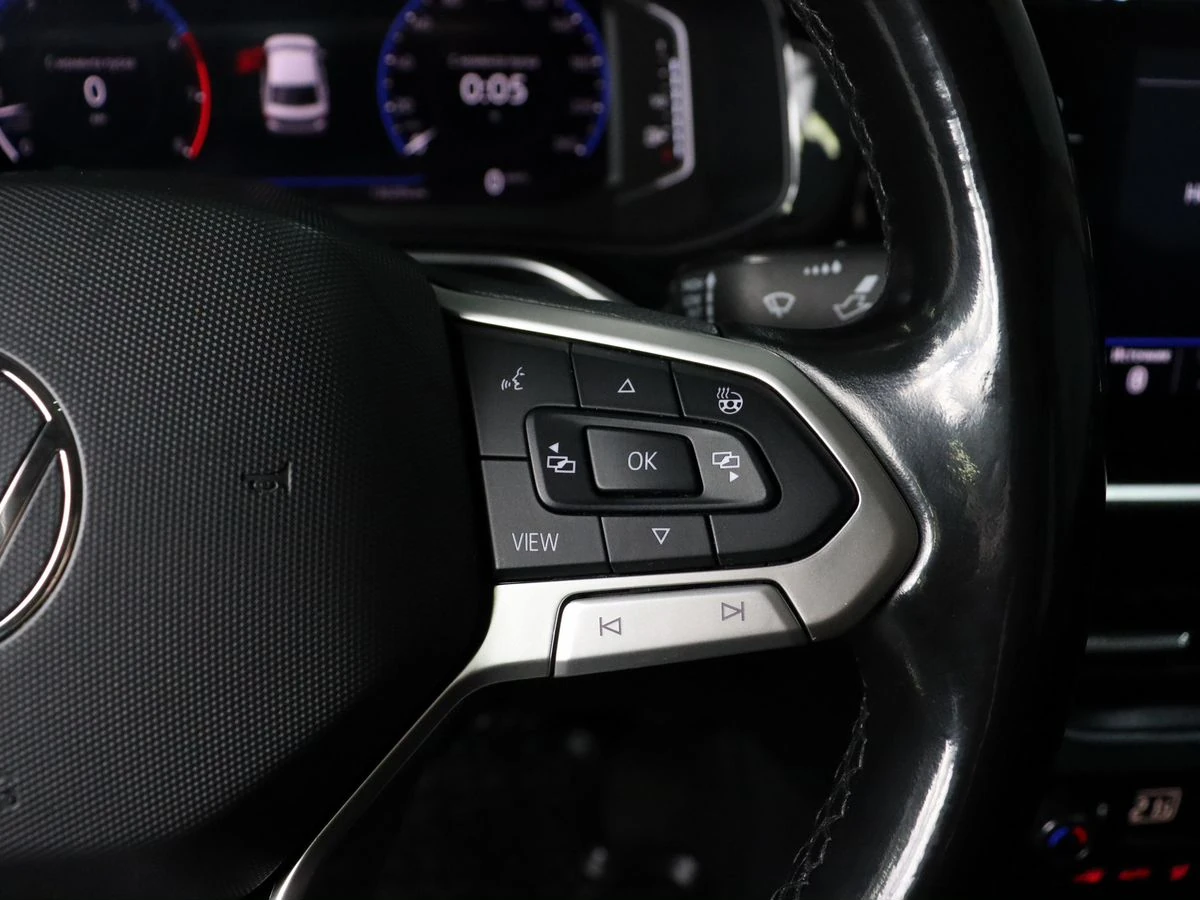 Volkswagen Polo, 2020г, передний привод, робот