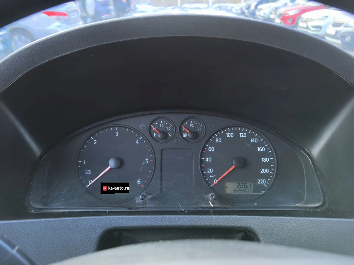 Volkswagen Transporter, 2003г, передний привод, механика