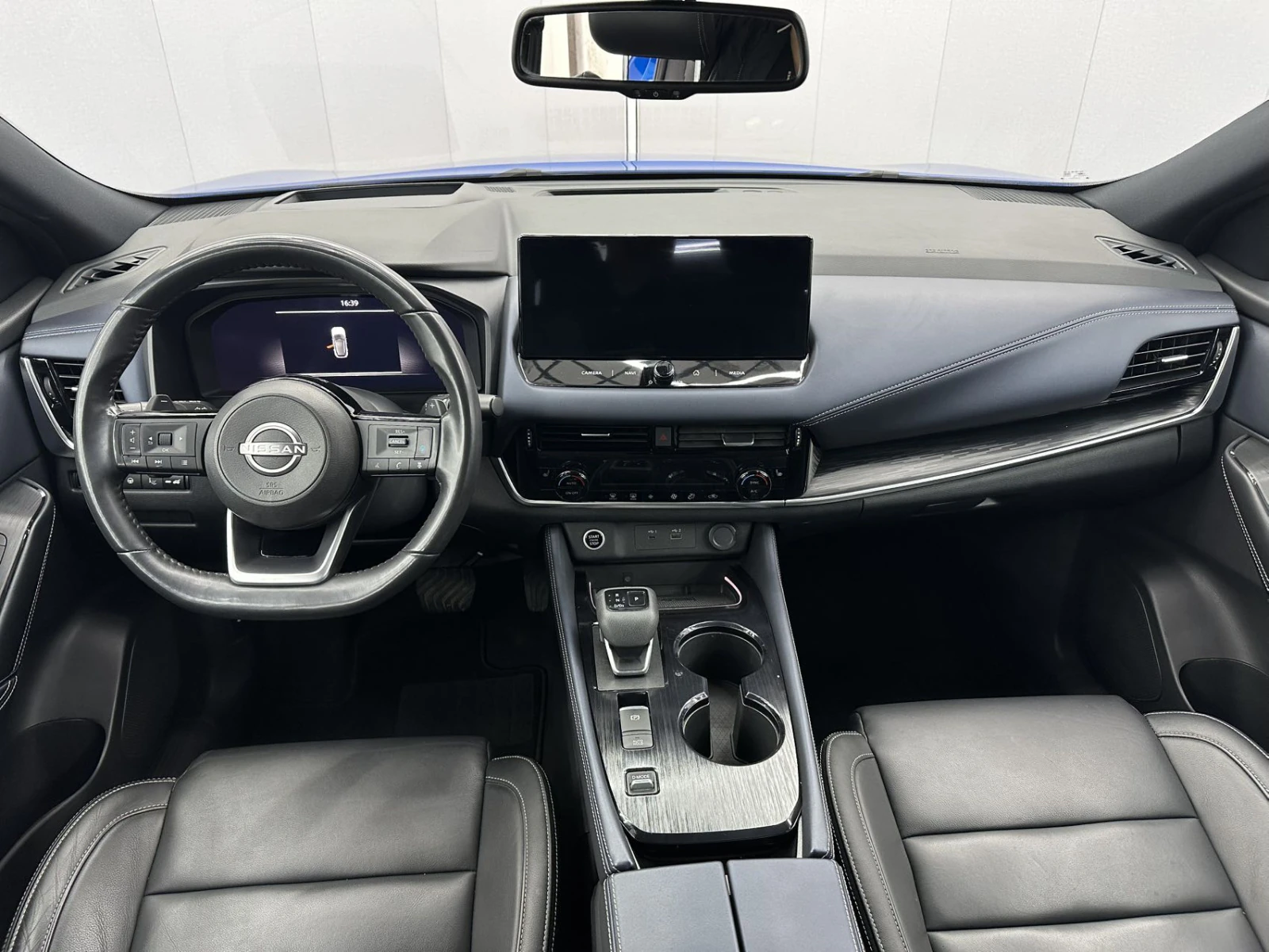 Nissan Qashqai, 2023г, передний привод, вариатор