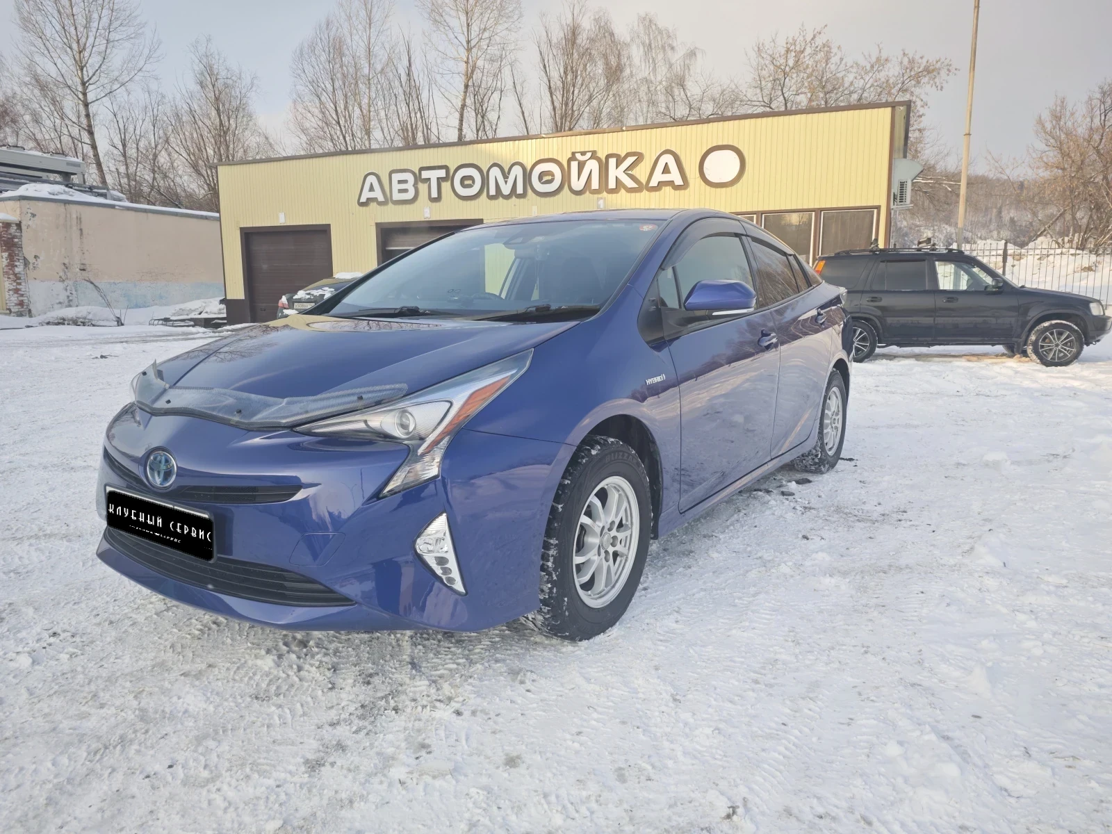 Toyota Prius, 2016г, полный привод, автомат