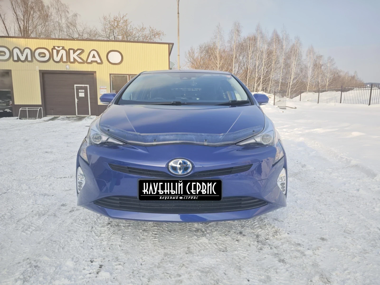 Toyota Prius, 2016г, полный привод, автомат