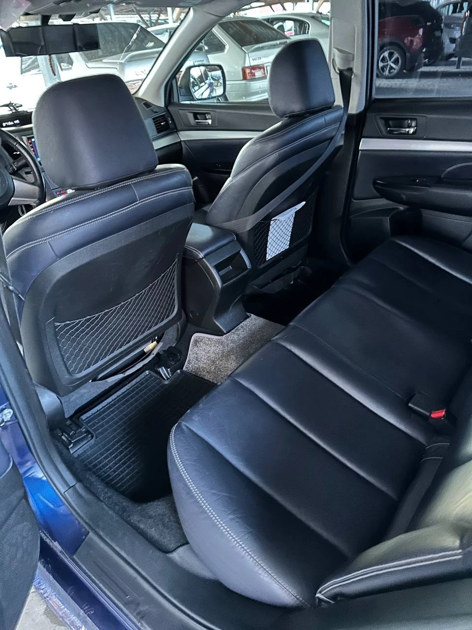 Subaru Legacy, 2011г, полный привод, вариатор