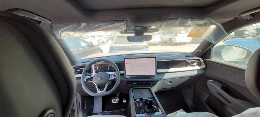 Volkswagen Teramont, 2026г, полный привод, робот