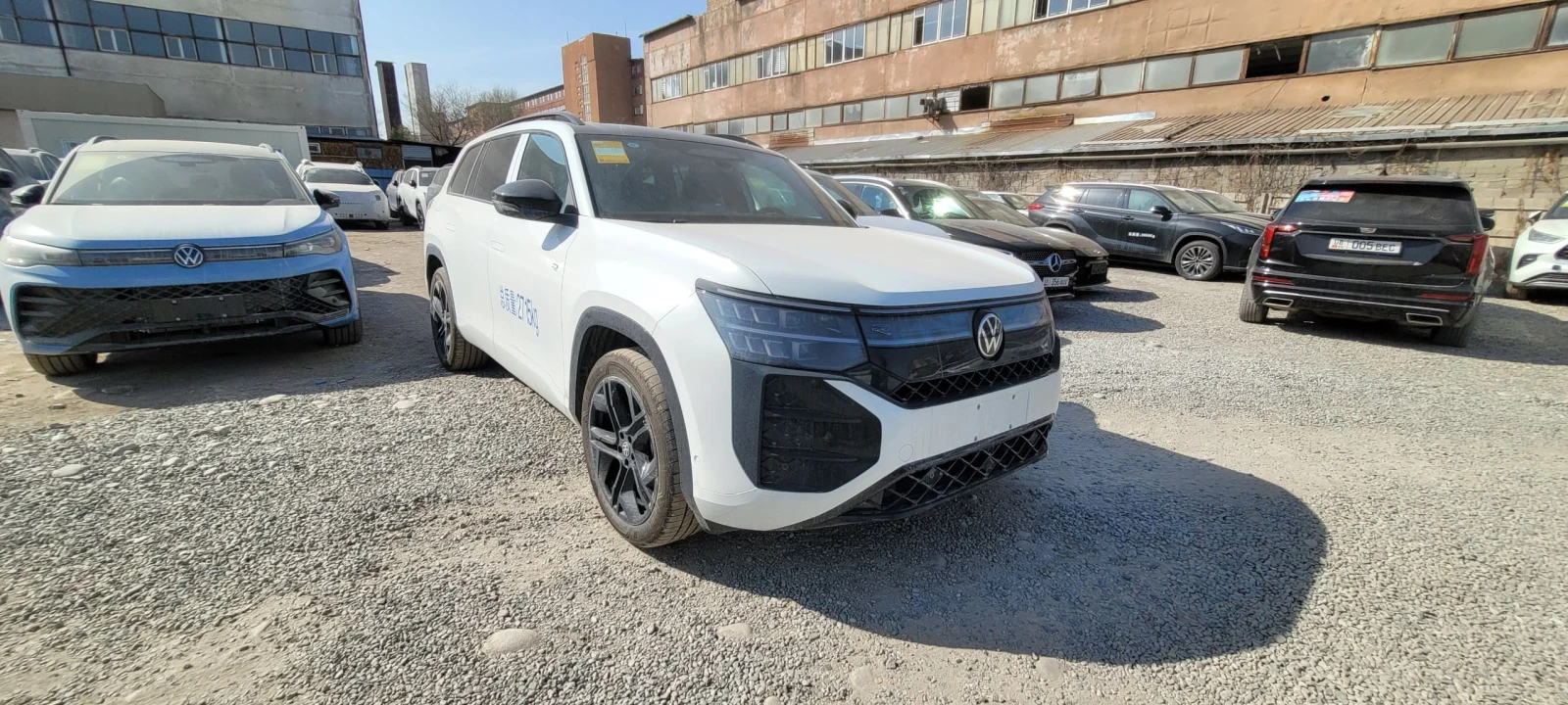 Volkswagen Teramont, 2026г, полный привод, робот