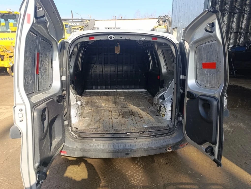 LADA  ВАЗ  Largus, 2015г, Передний привод, Механическая