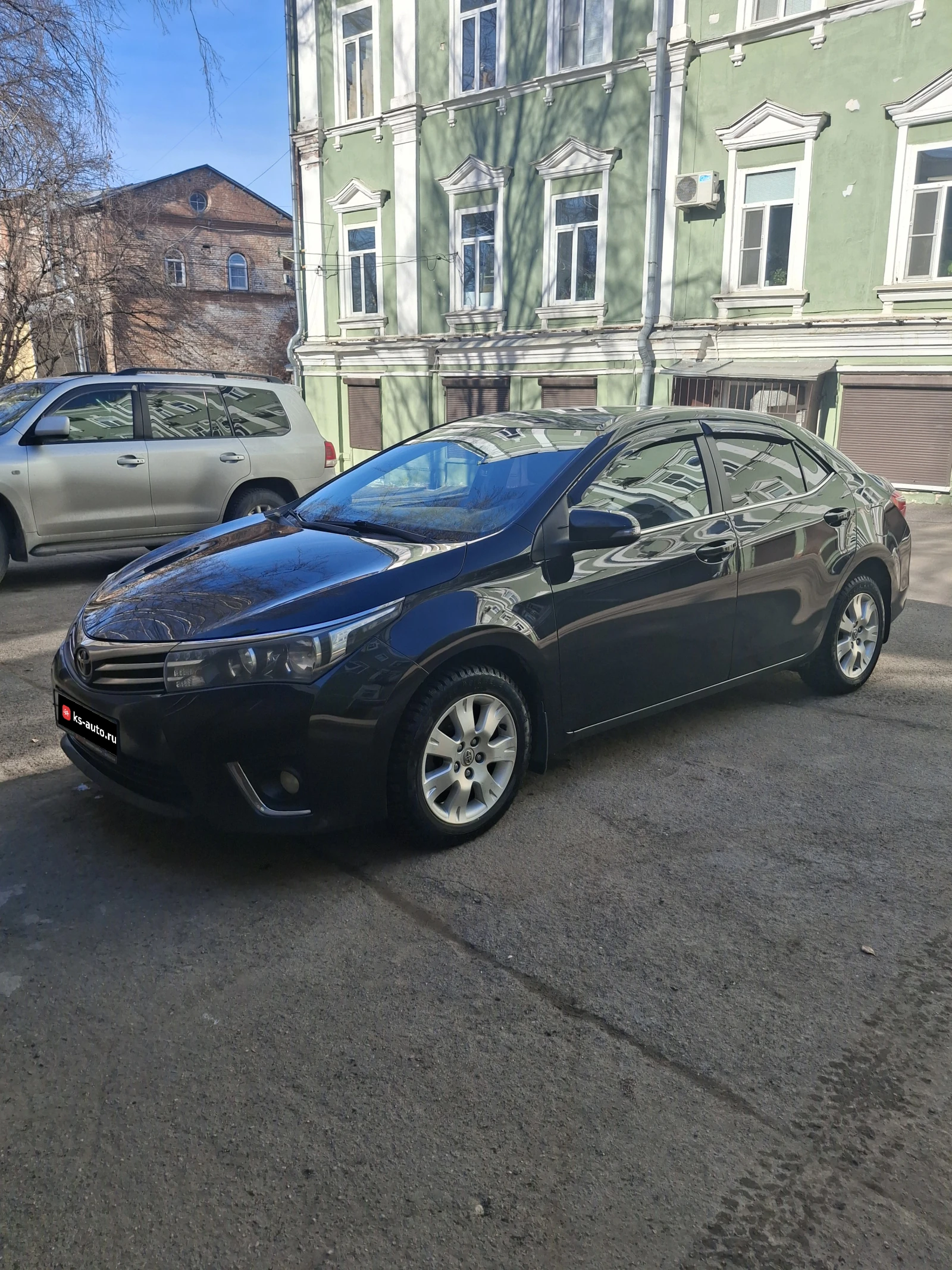 Toyota Corolla, 2014г., передний привод, вариатор