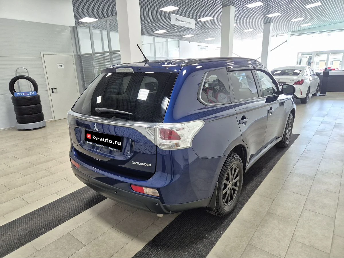 Mitsubishi Outlander, 2013г, полный привод, вариатор