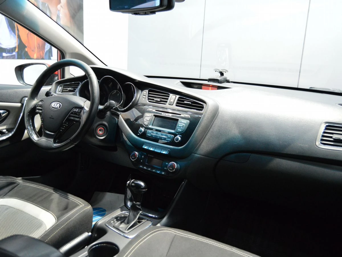 Kia Ceed, 2013г, передний привод, автомат