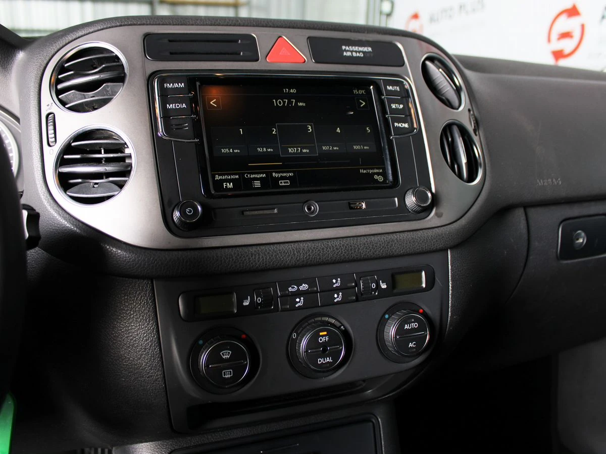 Volkswagen Tiguan, 2009г, полный привод, автомат