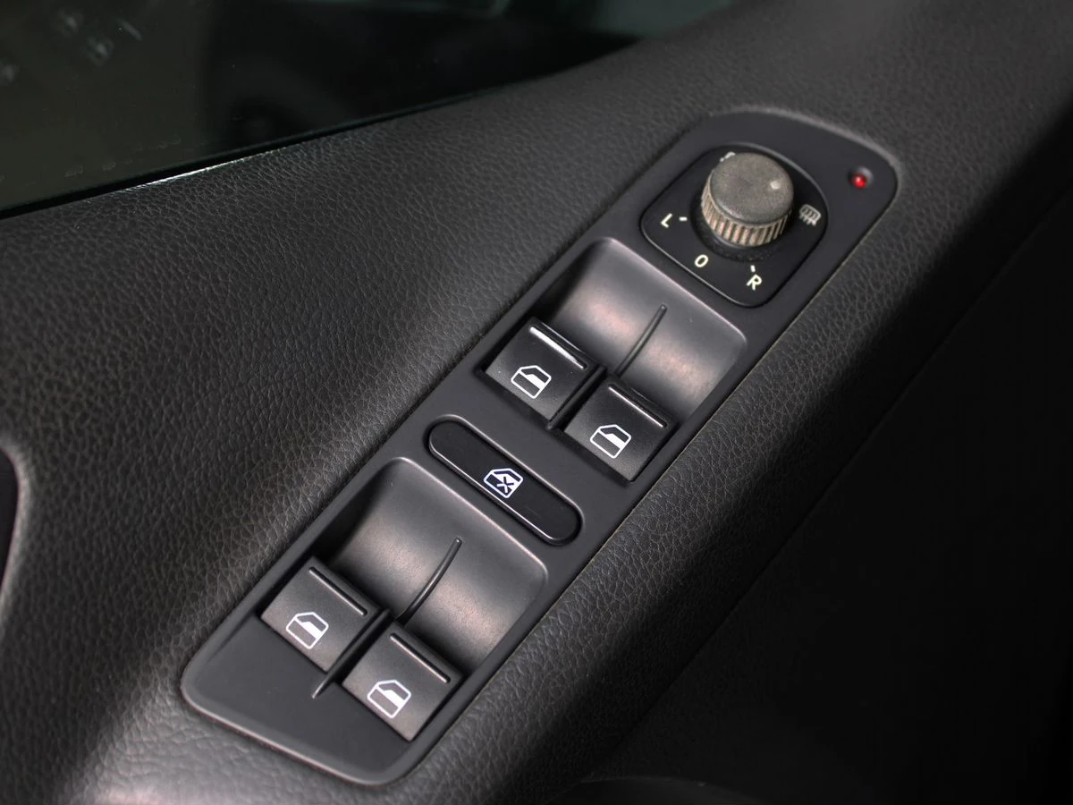 Volkswagen Tiguan, 2009г, полный привод, автомат