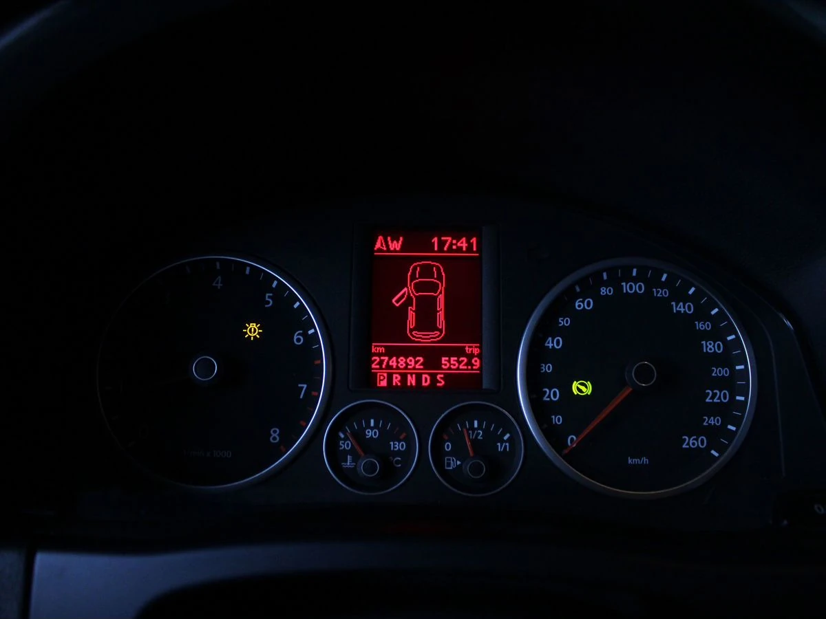 Volkswagen Tiguan, 2009г, полный привод, автомат