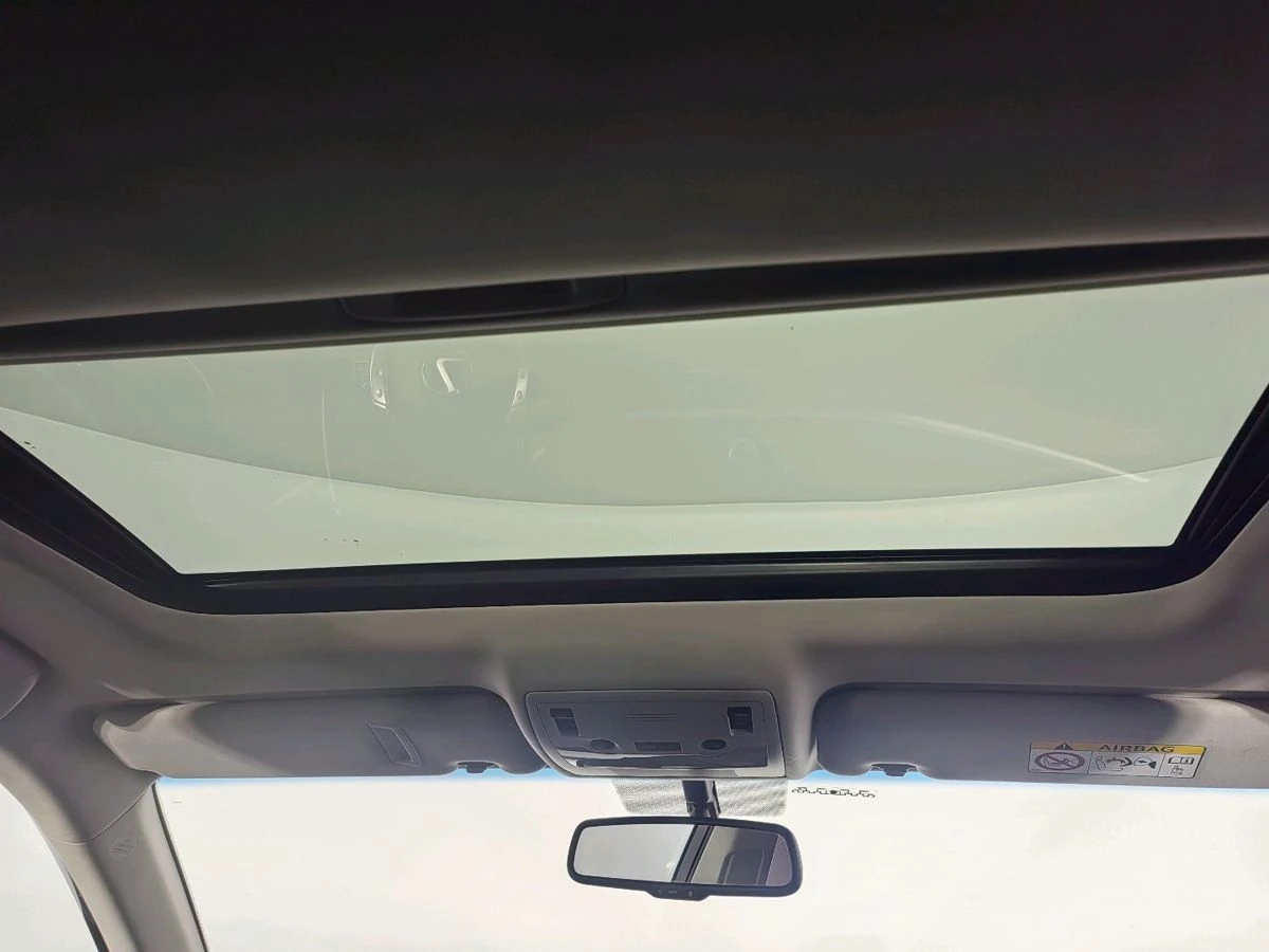 Lexus ES, 2015г, передний привод, автомат