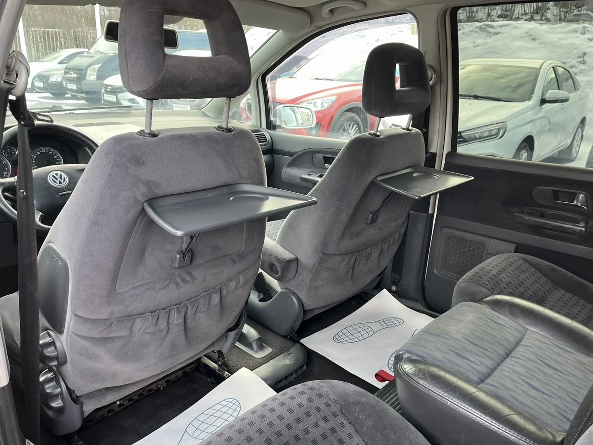 Volkswagen Sharan, 2003г, передний привод, автомат