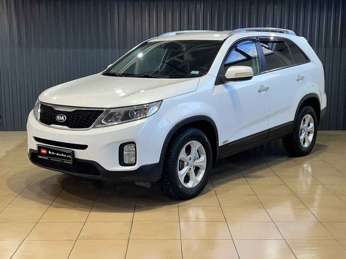 Kia Sorento, 2015г, полный привод, автомат
