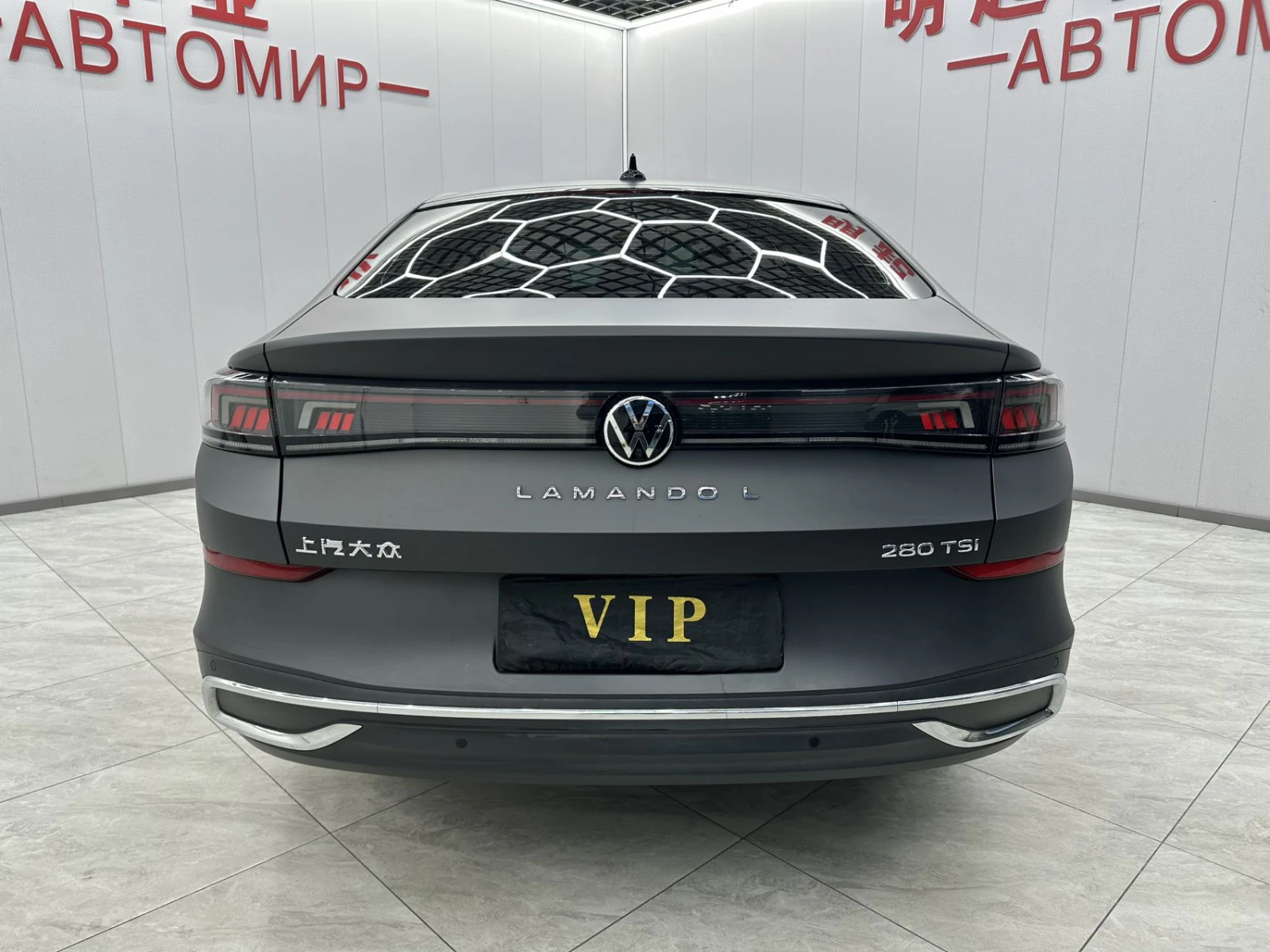 Volkswagen Lamando, 2022г, передний привод, робот