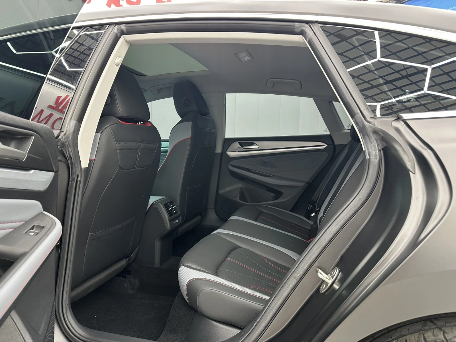 Volkswagen Lamando, 2022г, передний привод, робот