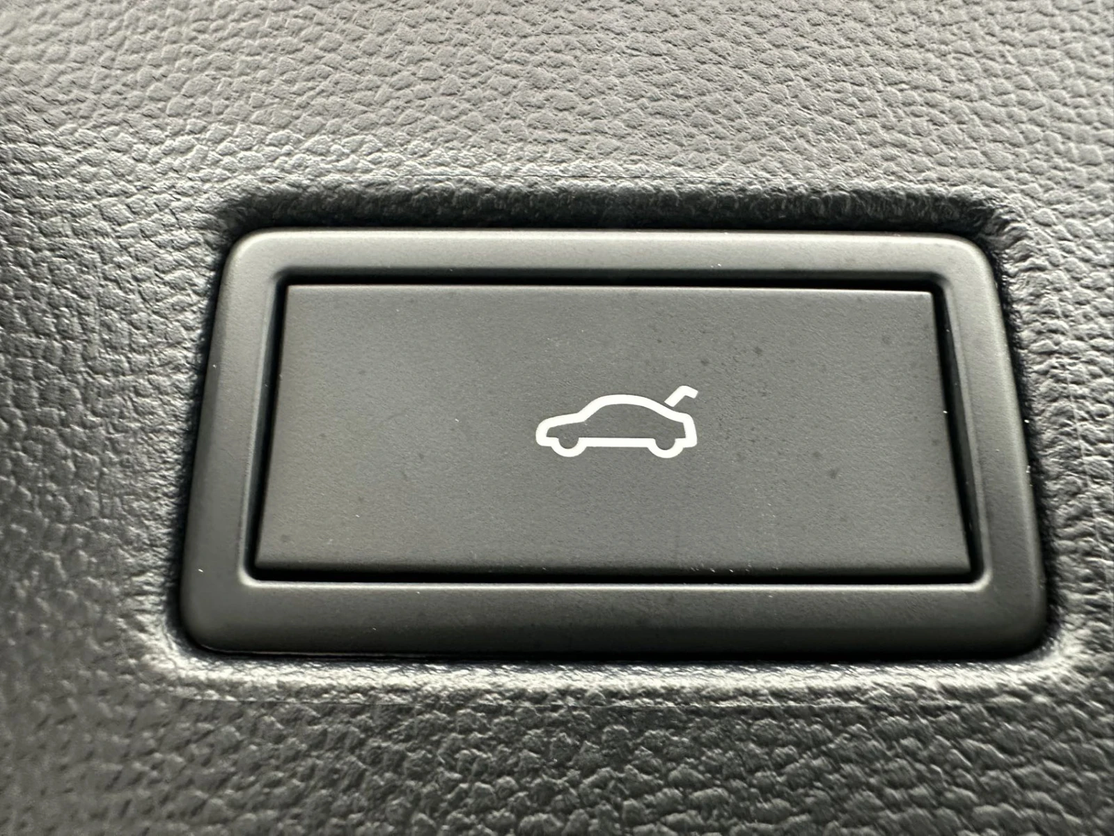 Volkswagen Lamando, 2022г, передний привод, робот