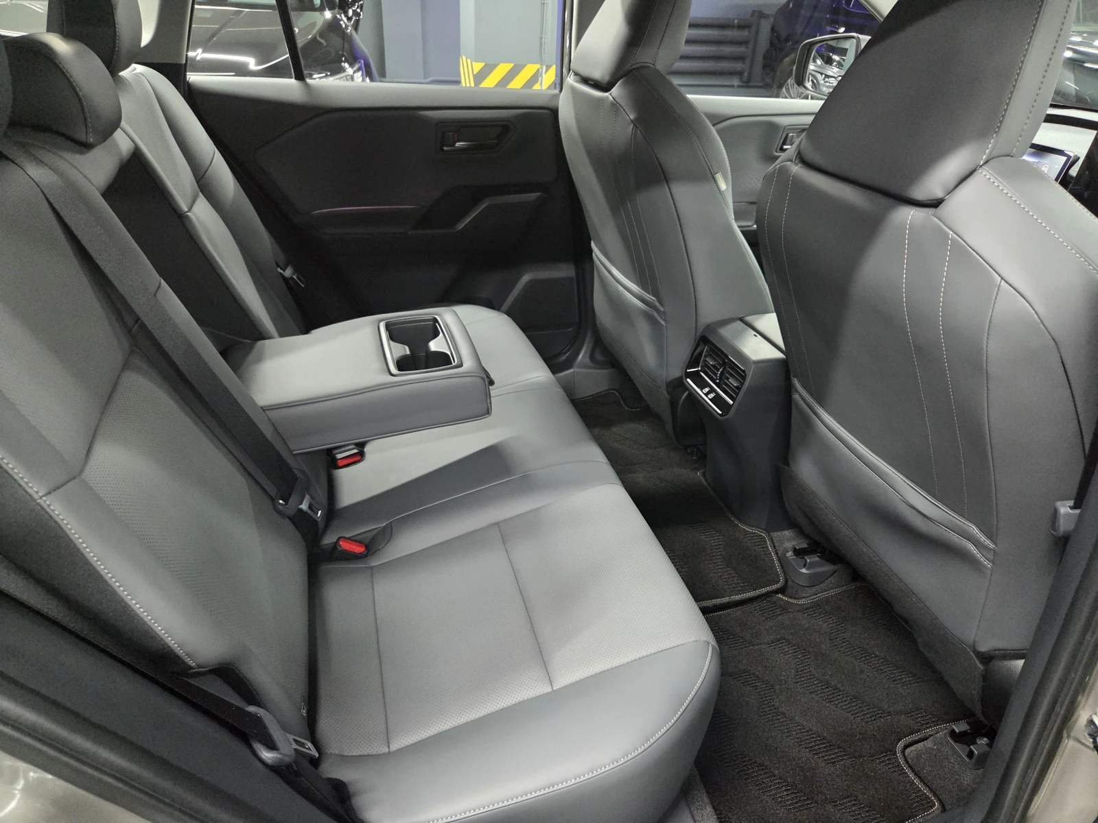 Toyota RAV4, 2026г, полный привод, вариатор