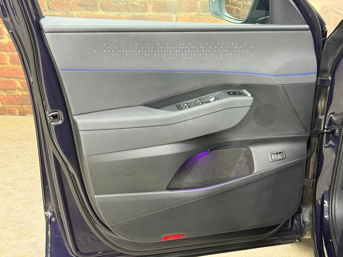 Volkswagen Teramont, 2026г, полный привод, робот