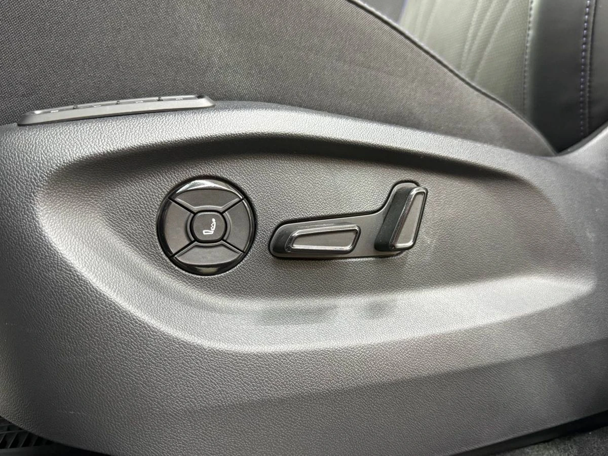 Volkswagen Teramont, 2026г, полный привод, робот