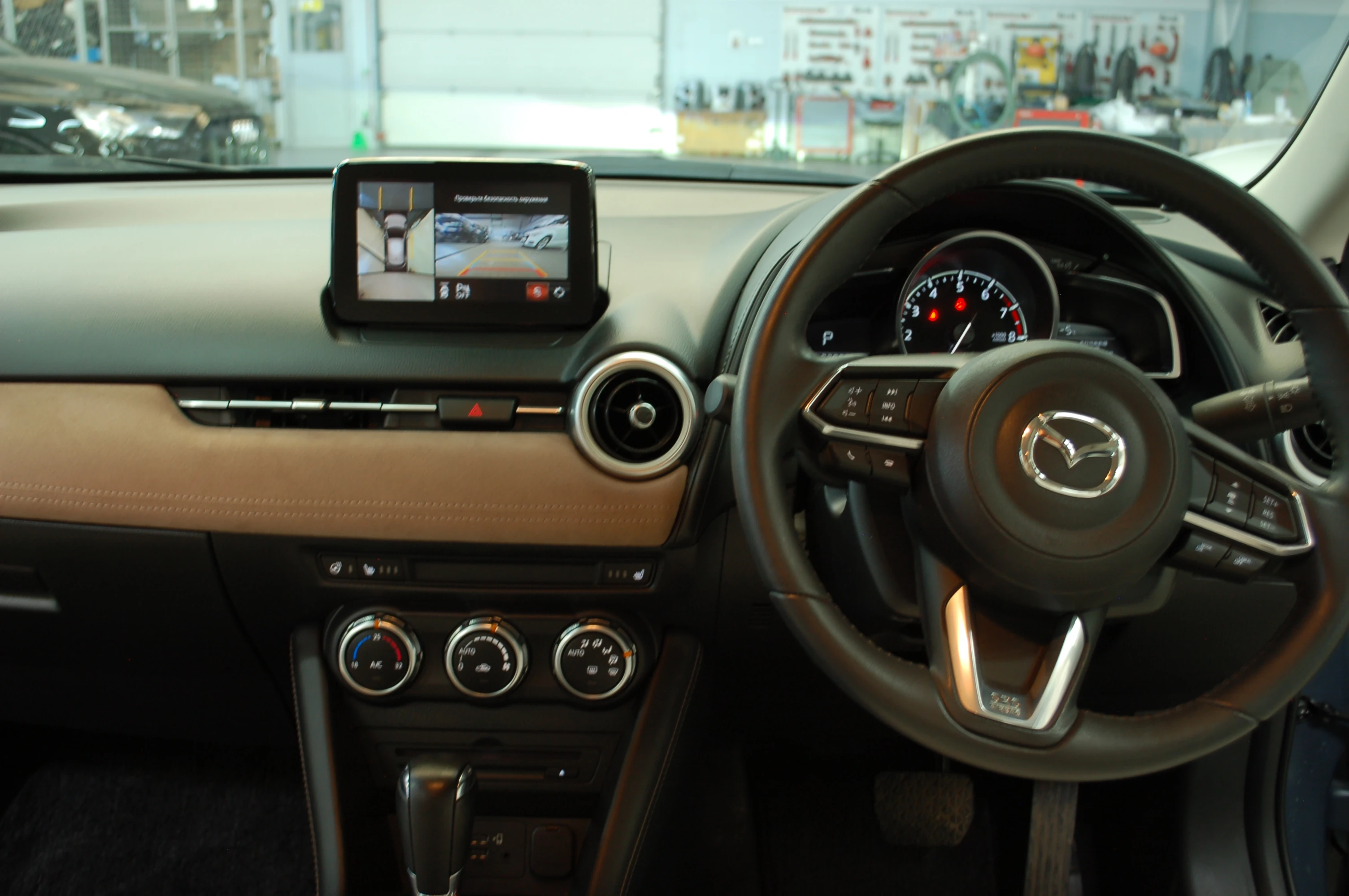 Mazda 3, 2021г, передний привод, автомат