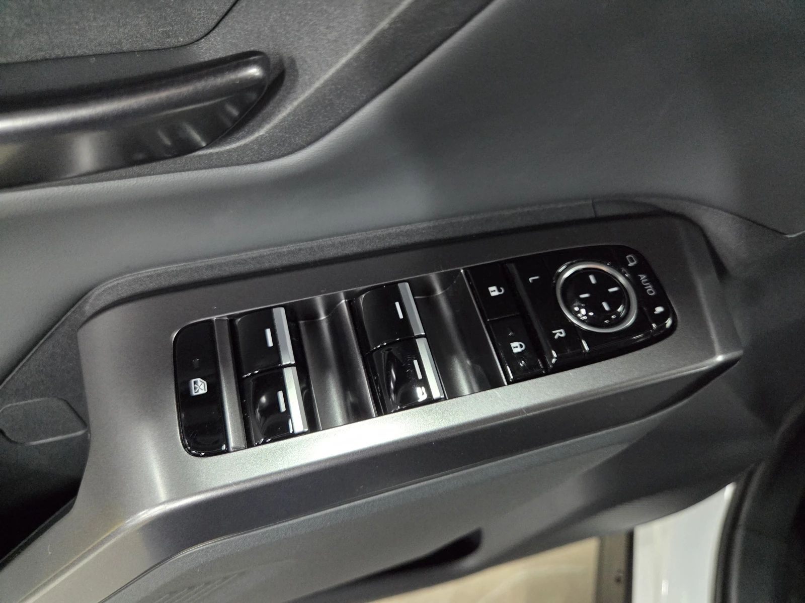 Toyota RAV4, 2026г, полный привод, вариатор