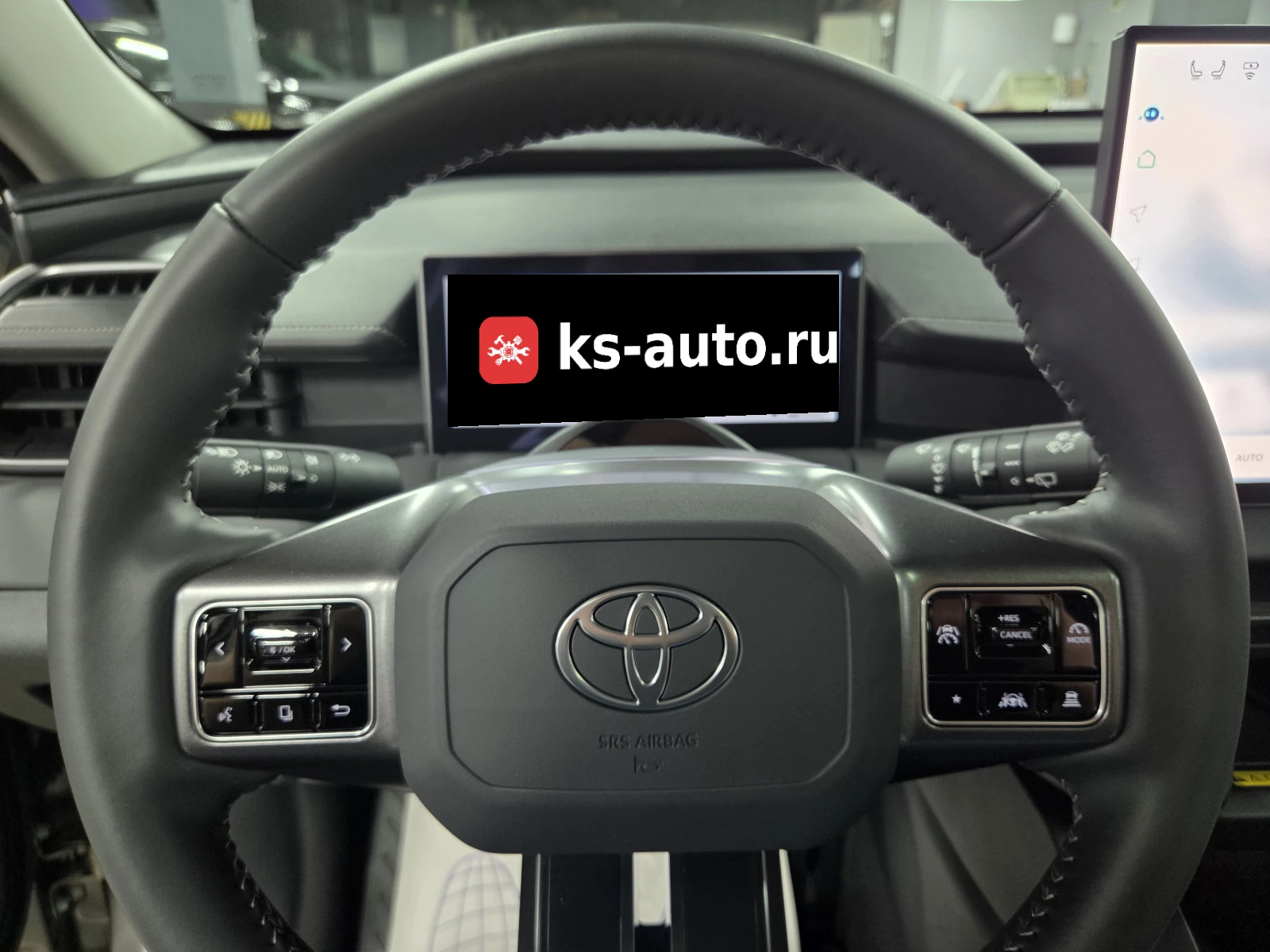 Toyota RAV4, 2026г, полный привод, вариатор