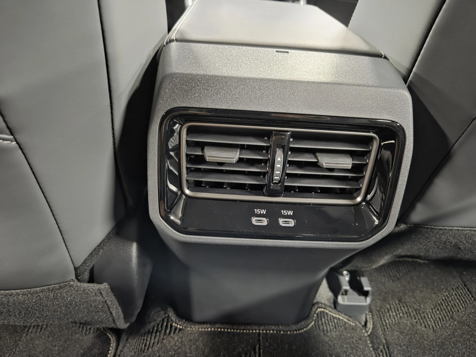 Toyota RAV4, 2026г, полный привод, вариатор