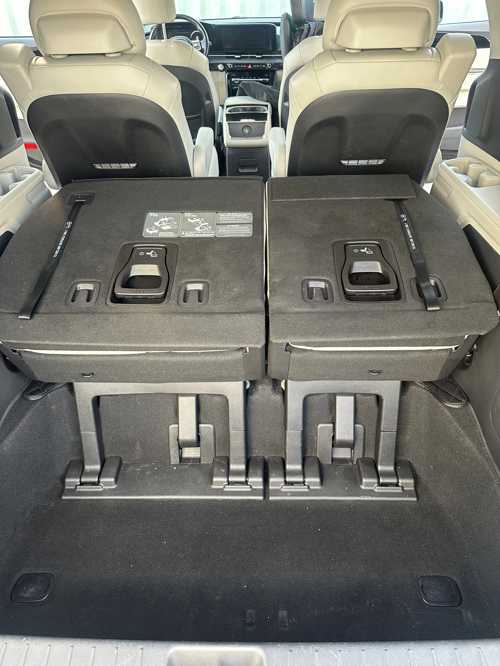 Kia Carnival, 2021г, передний привод, автомат