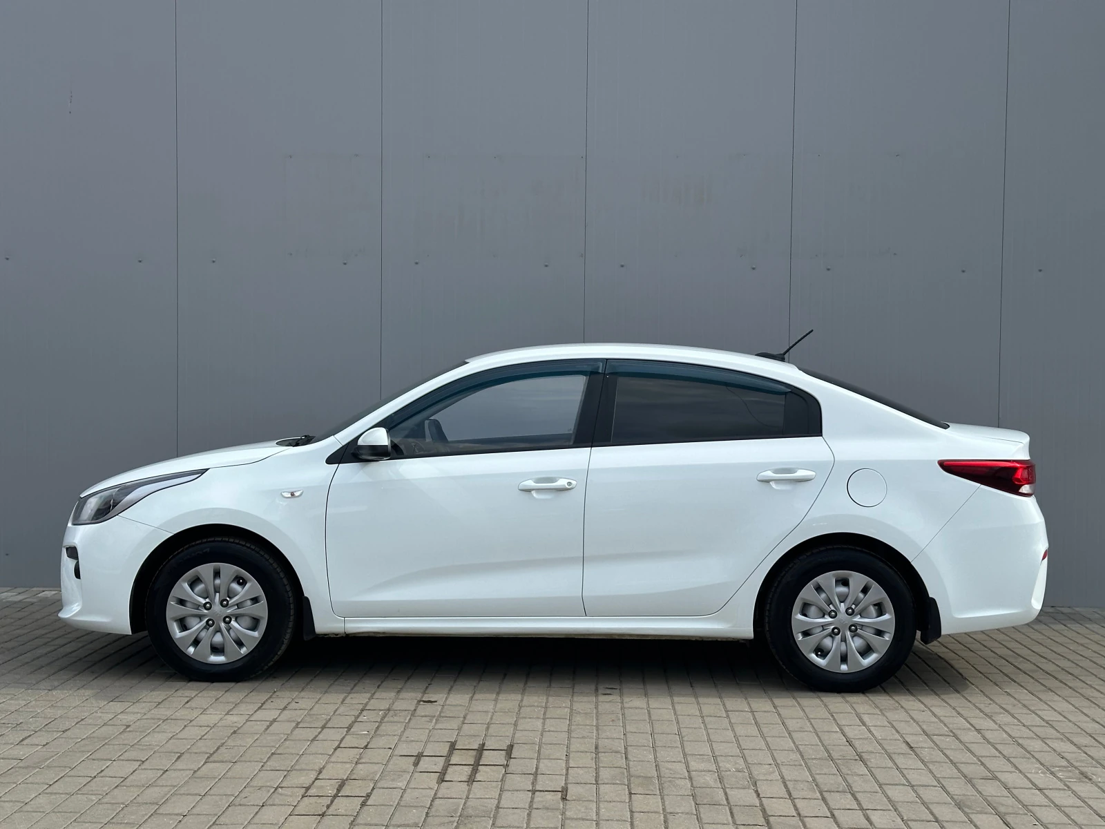 Kia Rio, 2017г, передний привод, механика