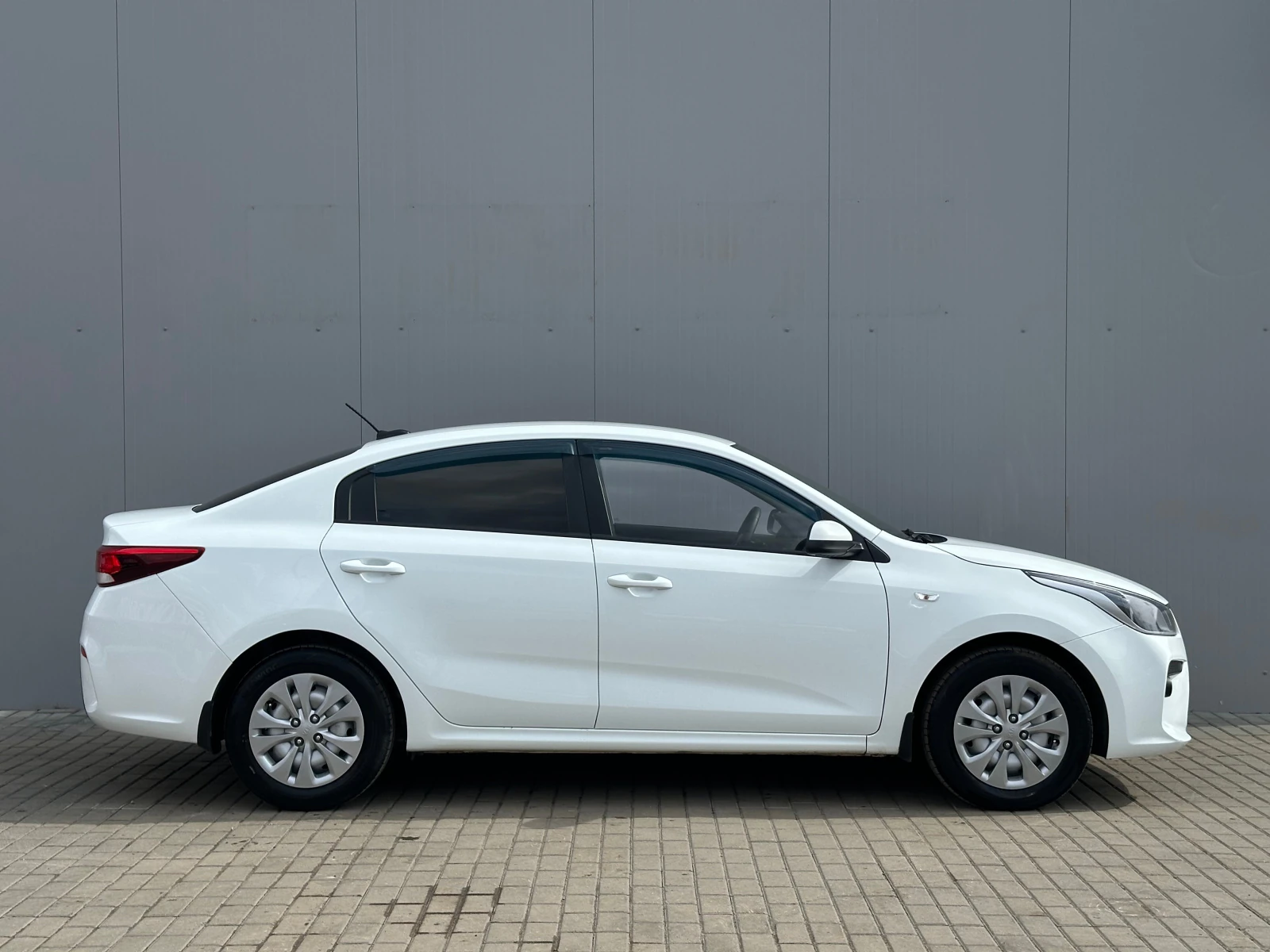 Kia Rio, 2017г, передний привод, механика